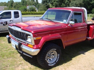 Jeeps in France Sportside J10