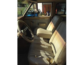1976 2 Door Jeep Cherokee 3