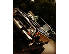 1987 Jeep Grand Wagoneer 1