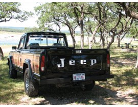 1984 Jeep J10 Laredo 3