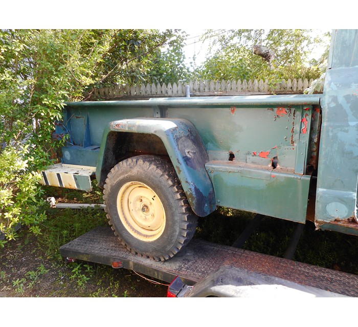 1967 Jeep J2000 Gladiator Truck with Thriftside Bed 5