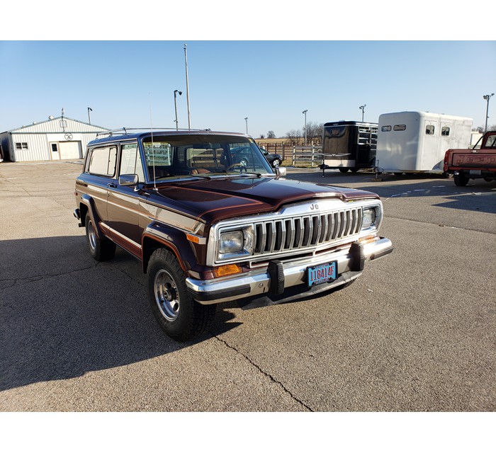 1983 Jeep Cherokee Laredo 9