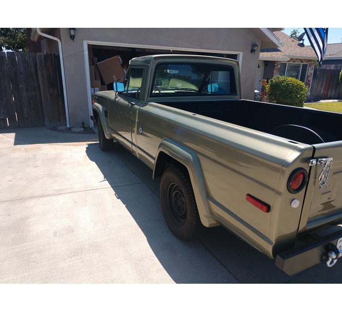 1972 Jeep J2000 3