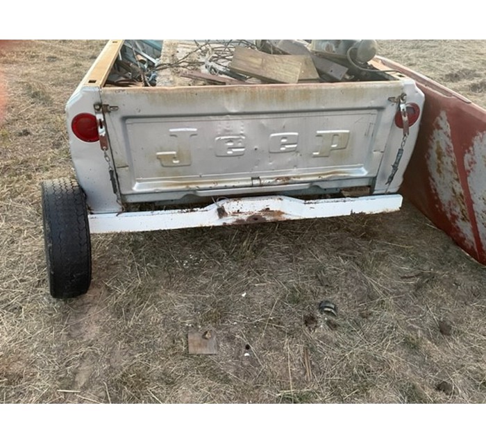 Free J200 Front Clip Box with Tail Gate and Doors 3