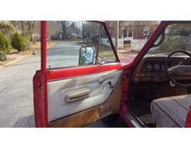 Jeep J10 Pickup 5