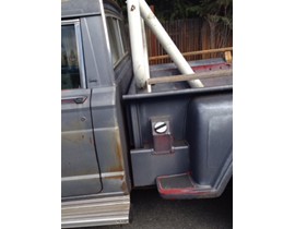 1981 Jeep J10 Honcho Stepside 3