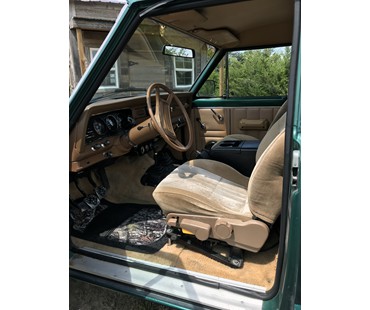 1980 Jeep J10 Short Bed 3