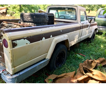 1964 Jeep J300 2WD Gladiator Pickup 8