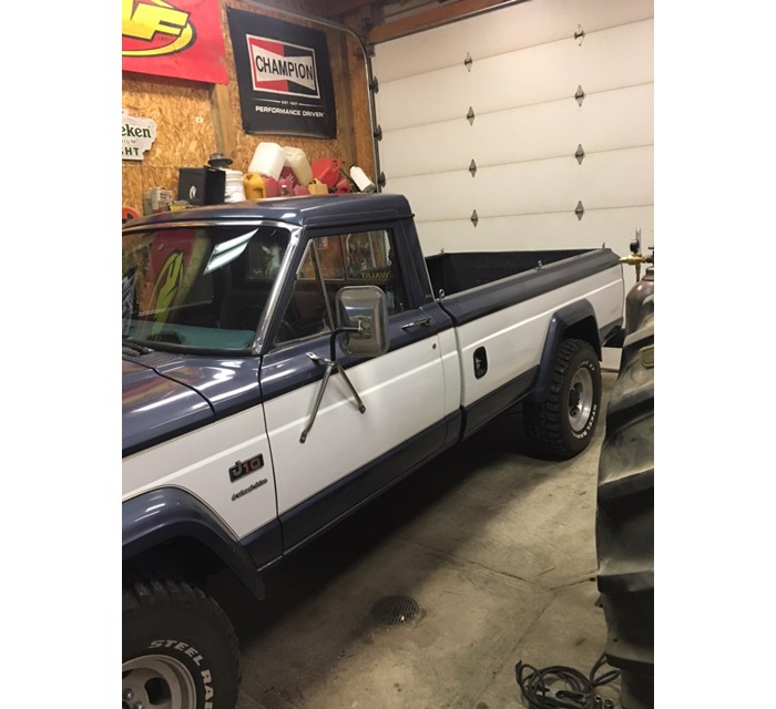 1981 Jeep J10 2