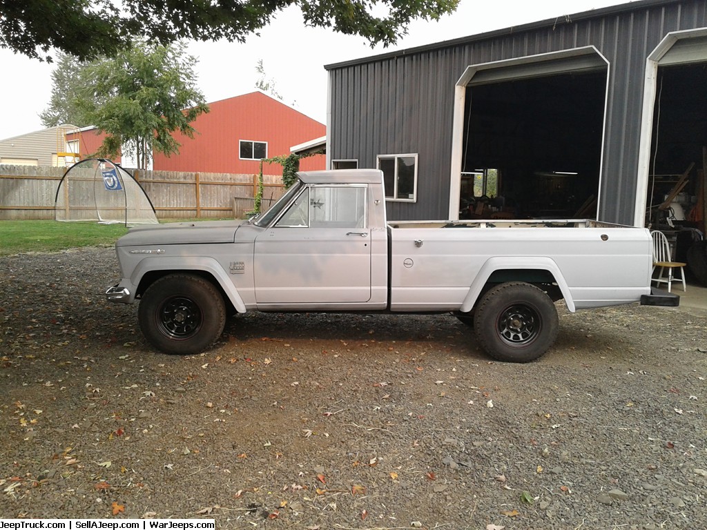 1967 Gladiator J3000 with trailer 2