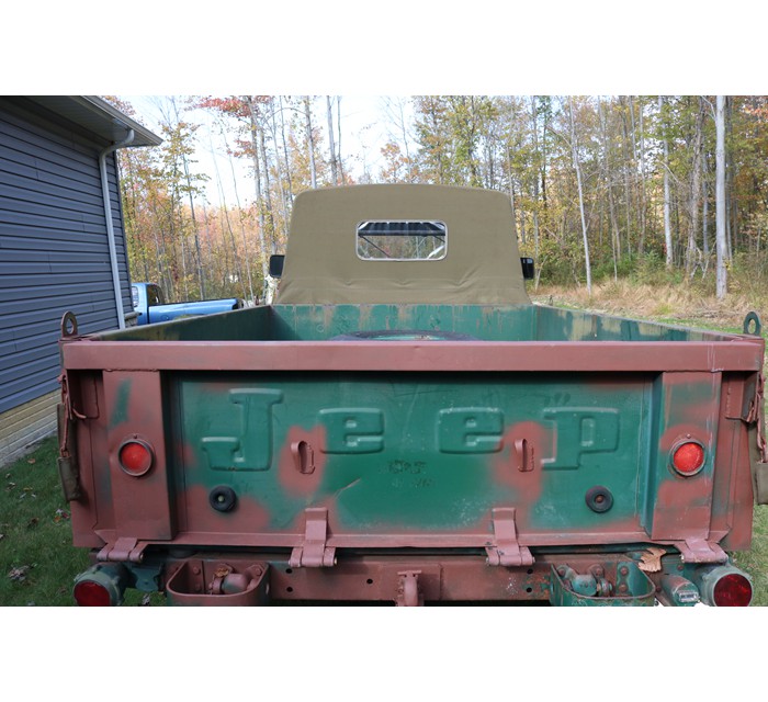 1968 Kaiser M715 9