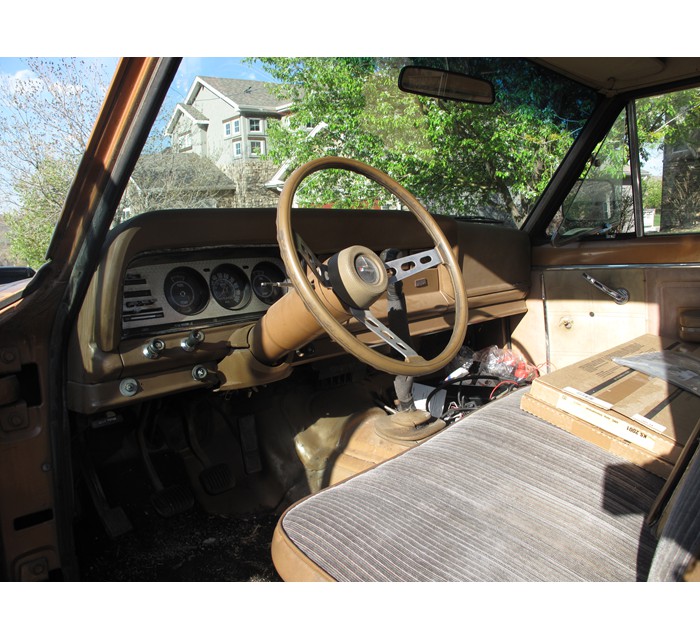 1978 Jeep J10 Golden Eagle Levi Edition 2