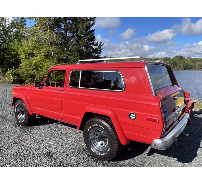 1983 Jeep Cherokee Laredo 1