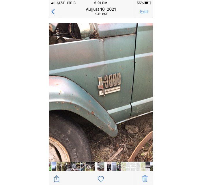 1968 Jeep Gladiator truck with plow2 1