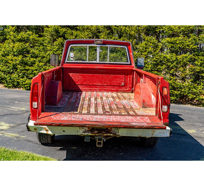 1985 4x4 Jeep J20 Pioneer 3quarter ton Long Bed 3