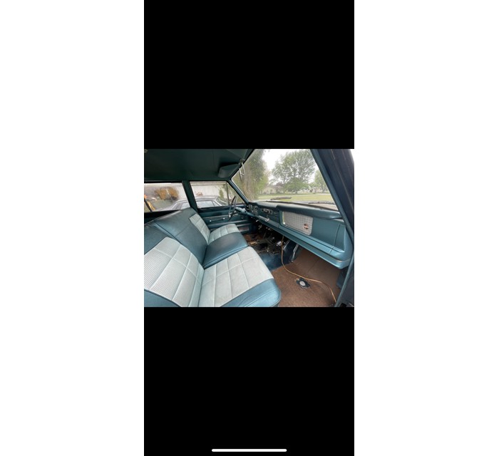 1966 Jeep Wagoneer 9