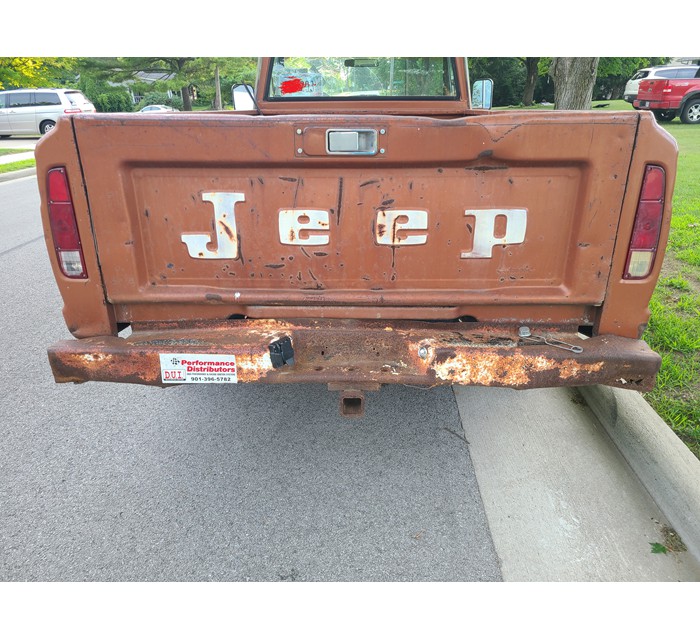 1982 Jeep J20 3