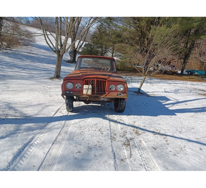 1964 Jeep J200 Shortbed Pickup 2