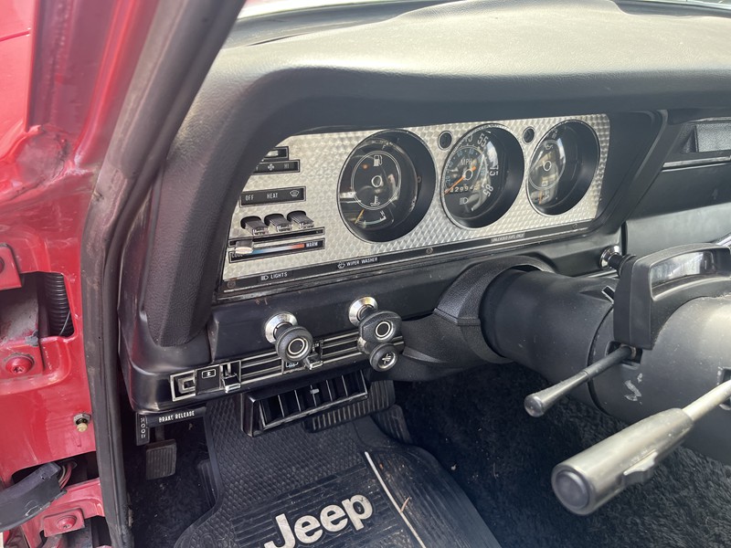 1982 Jeep Cherokee Laredo 6