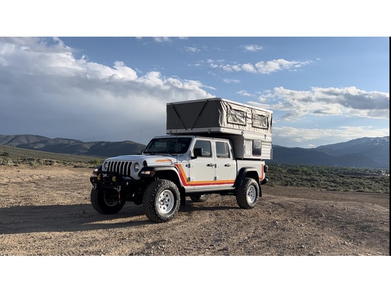 Custom Built Jeep Gladiator with Pop-Up Camper