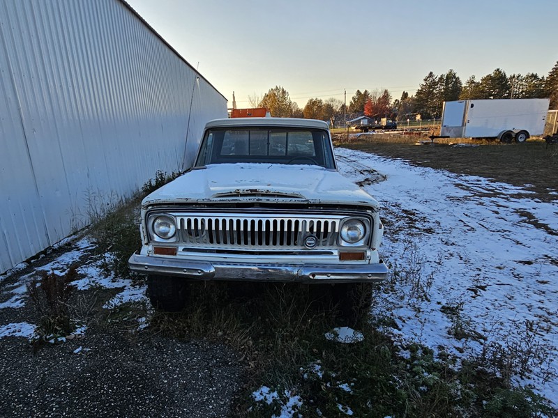 1973 Jeep C10 Custom Cab 7