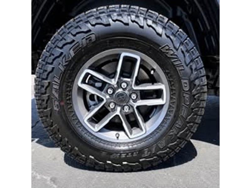 2026 Jeep Gladiator Mojave X LT285/70R17/C Tires and OEM Factory Wheels & Rock Rails