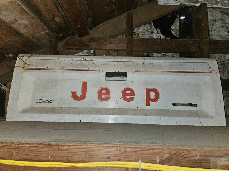 Jeep MJ pick up Tailgate 1990 Model