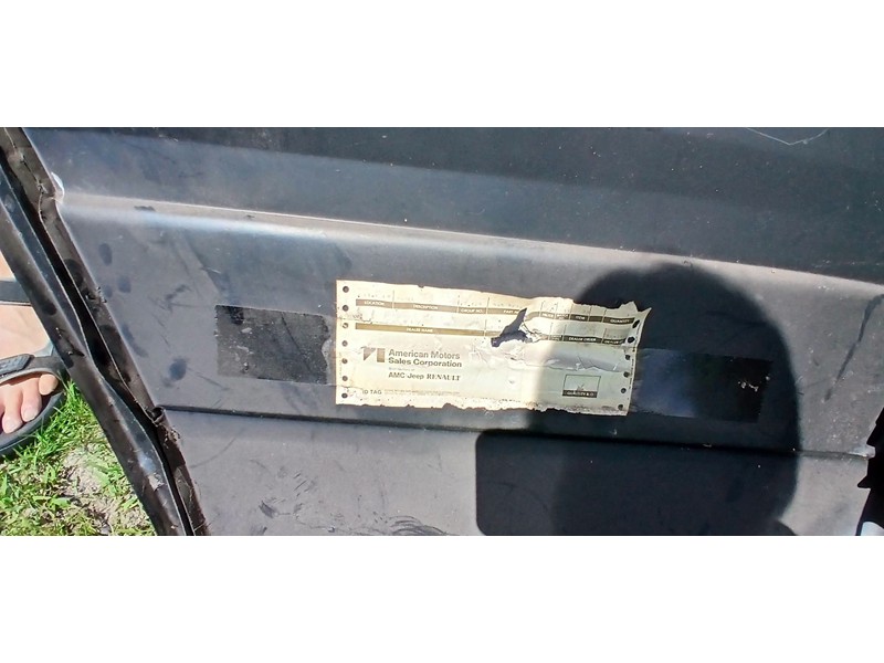 Passenger Side Wide Track Cherokee Bedside 3