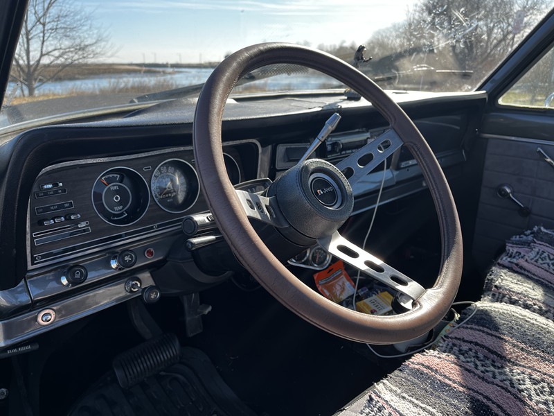 Jeep J10 Pickup Truck 9