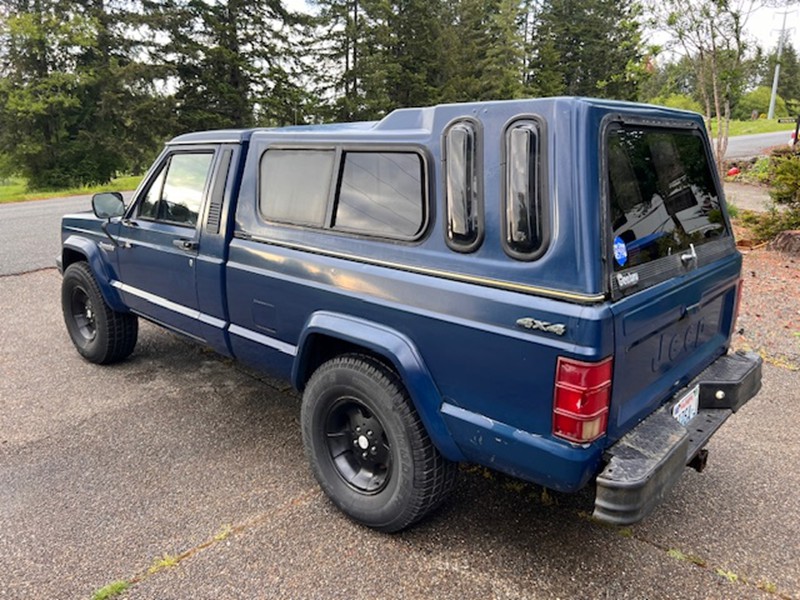 1988 Jeep Comanche 4x4 Short Bed with Topper 4.0L 5spd 2
