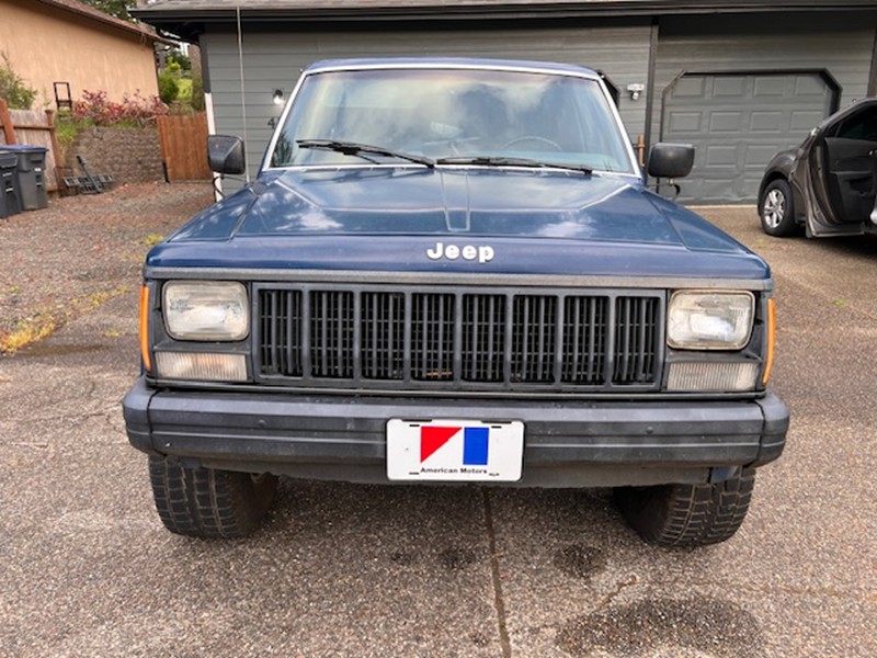 1988 Jeep Comanche 4x4 Short Bed with Topper 4.0L 5spd 4