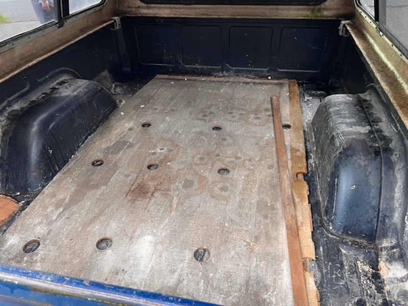 1988 Jeep Comanche 4x4 Short Bed with Topper 4.0L 5spd 8
