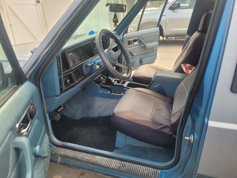 1987 Comanche Chief 4