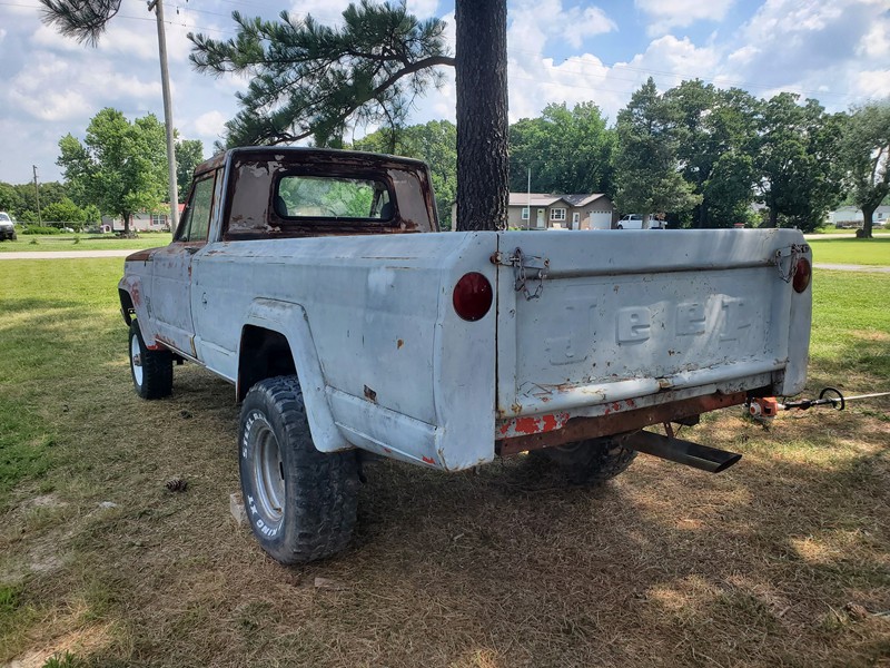 1963 Willys Jeep Gladiator J300 4WD 4