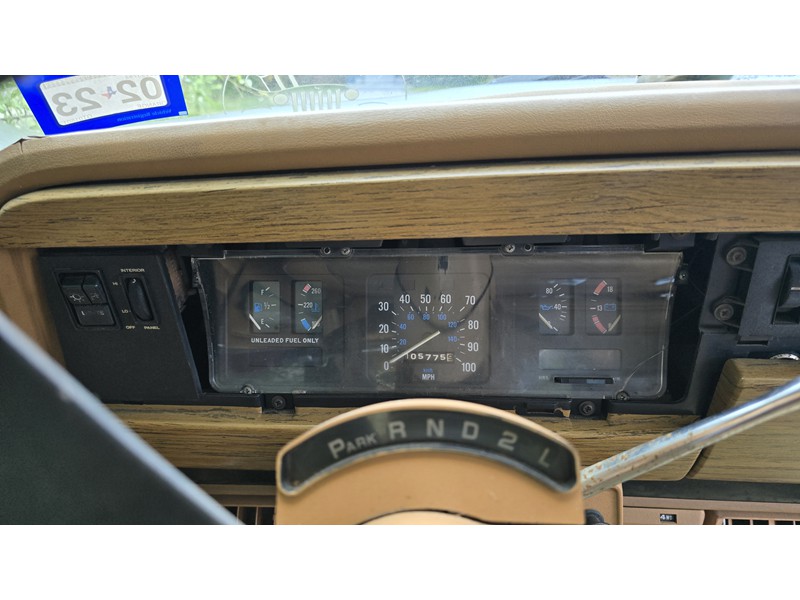1986 Jeep J10 4WD V8 6