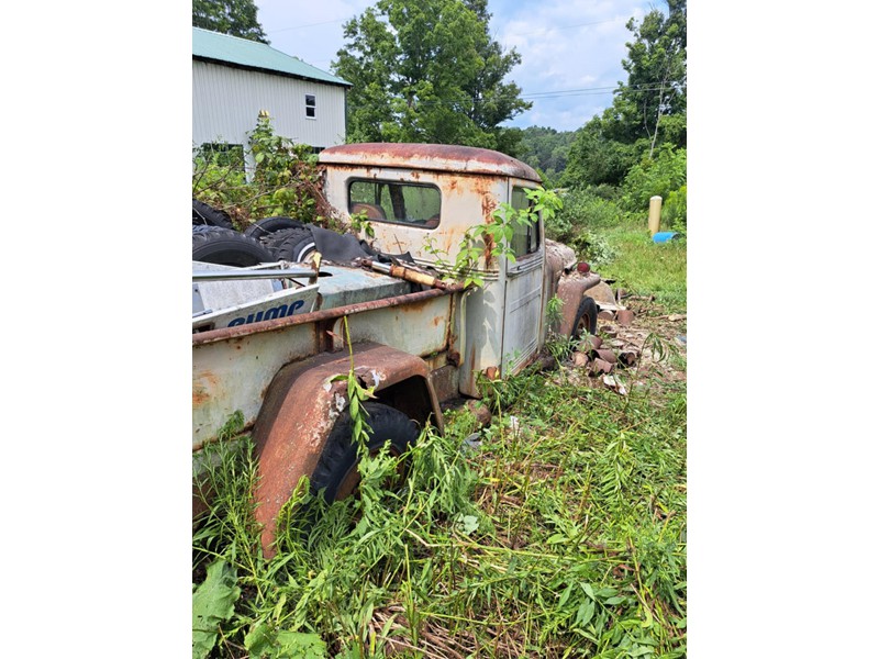 1947 Jeep Overland Pickup 2