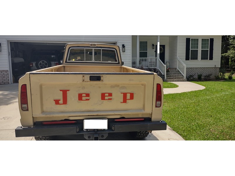 1985 Jeep J20 6