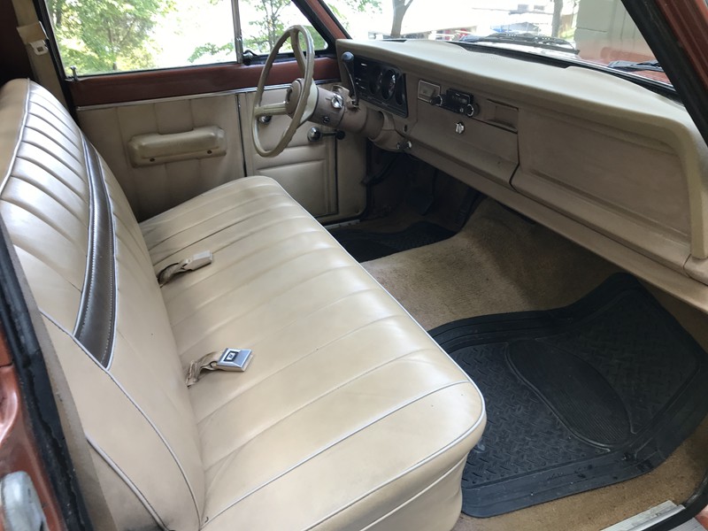 1983 Jeep J10 Pickup V8 automatic transmission 4 wheel  5