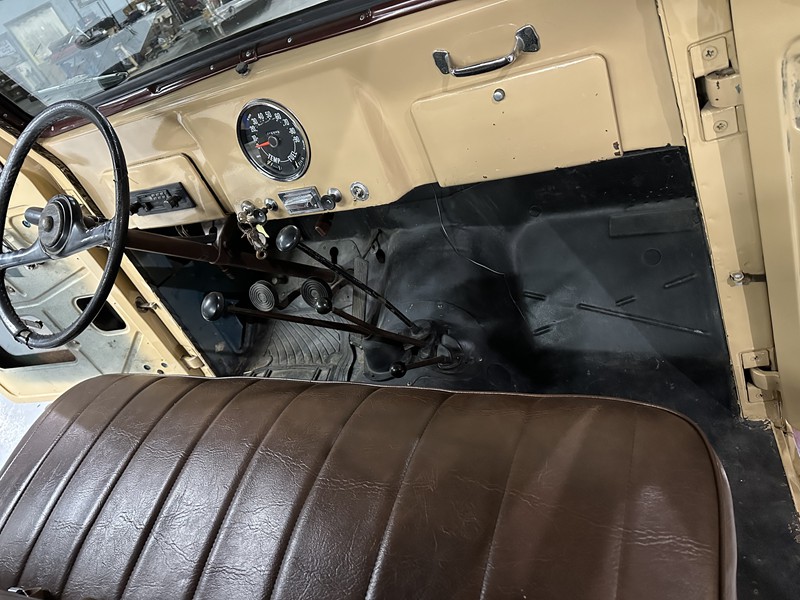 1962 Willy Pickup with Super Hurricane 6cyl 7