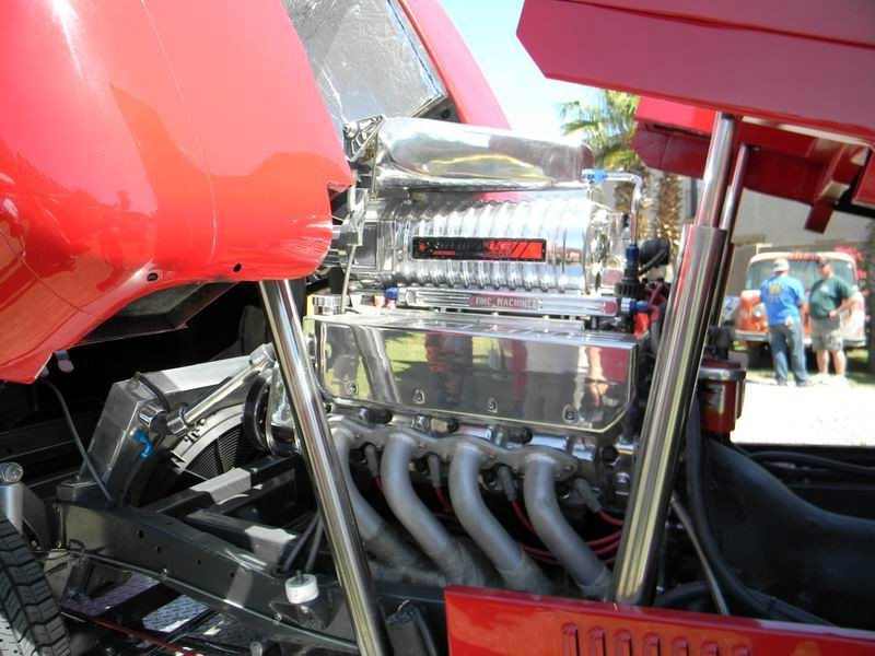 Wicked FC-150 Hot Rod Jeep and Forward Control Tow Truck 3