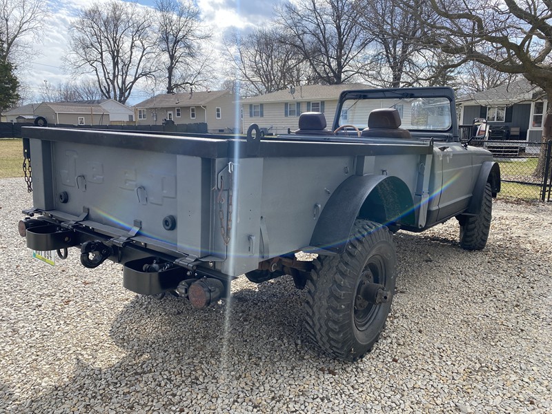 1968 M715 3