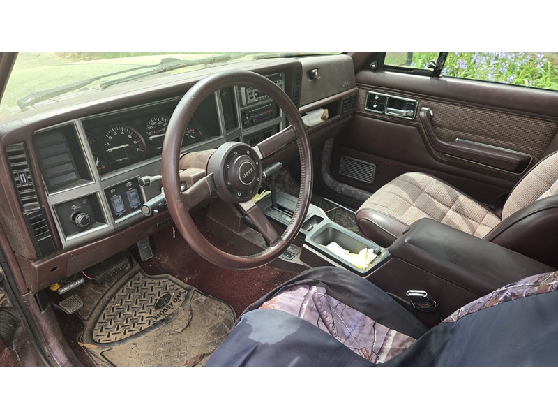 87 Comanche 2