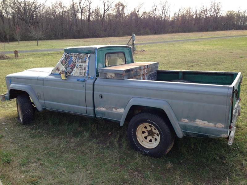 1965 Jeep J200 Gladiator 1