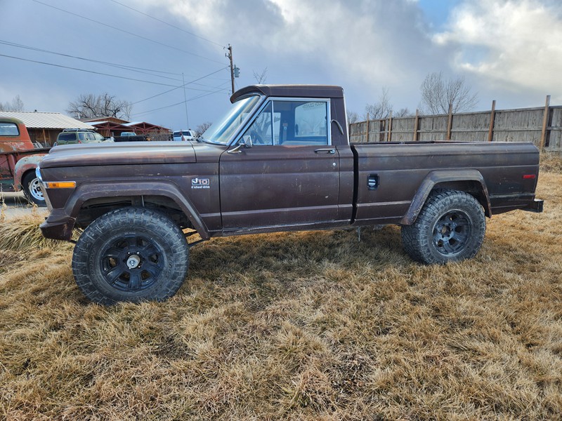 1980 Jeep J10 truck