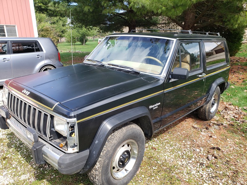 1985 Turbo Diesel Jeep Cherokee 2 dr Laredo 7