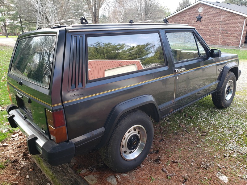 1985 Turbo Diesel Jeep Cherokee 2 dr Laredo 9