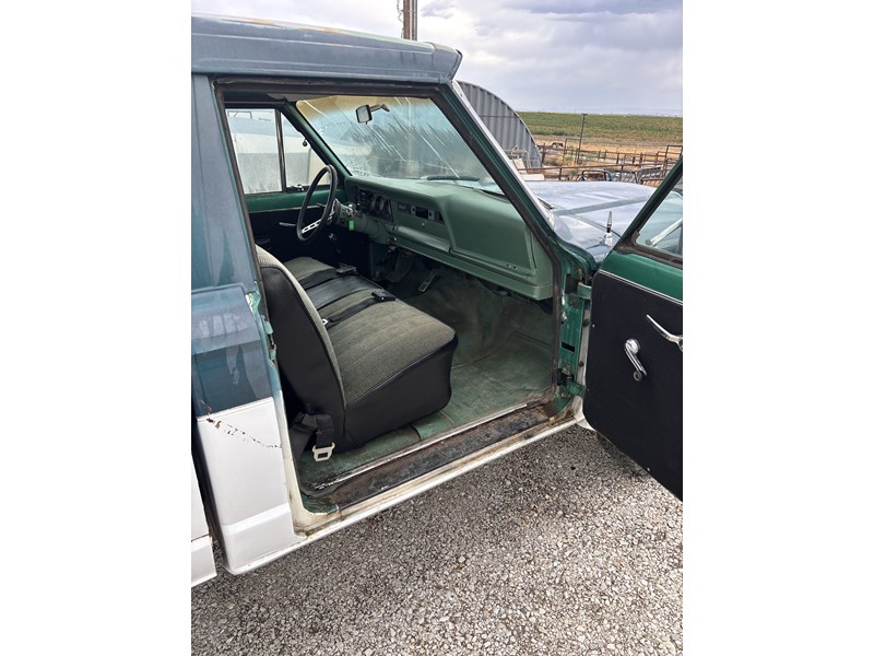 1974 Jeep J20 Z code 401 3