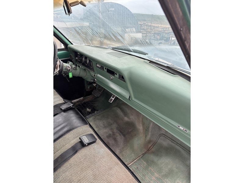 1974 Jeep J20 Z code 401 4